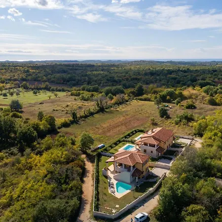 Villa Amalija Kirmenjak