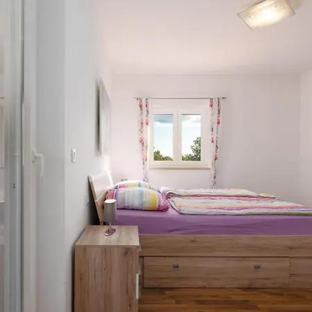 Amalija Villa