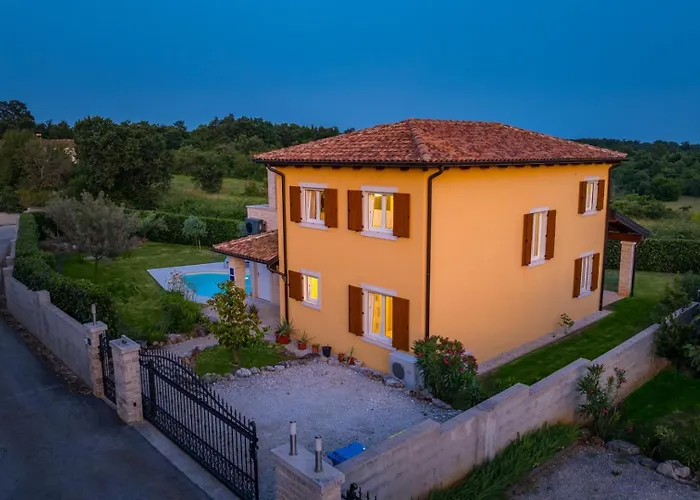 Amalija Villa