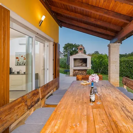 Amalija ヴィラ Kirmenjak